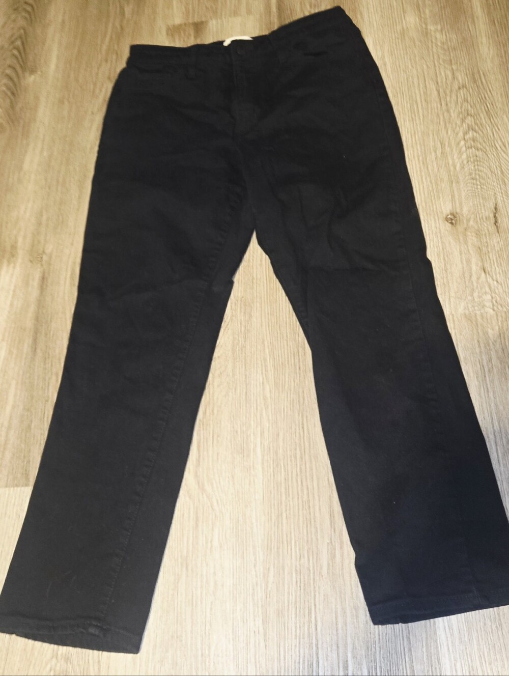 Universal Thread Women's Black Straight-Leg Jeans
